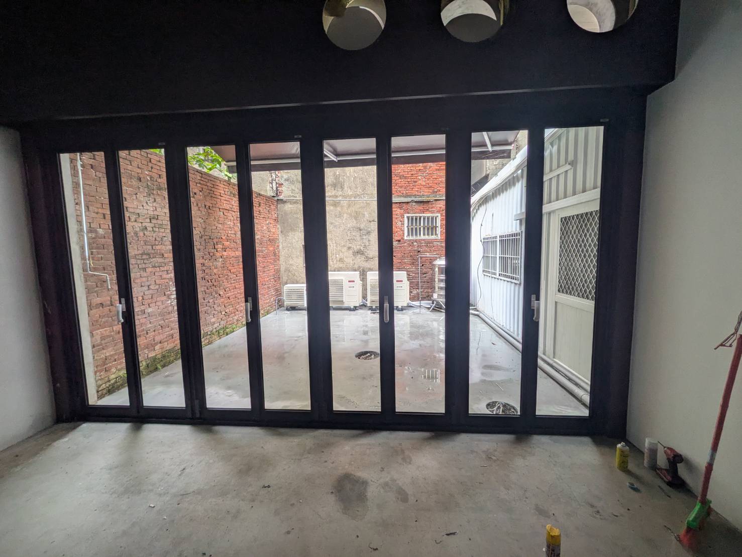 桃園中山北路8片折疊門