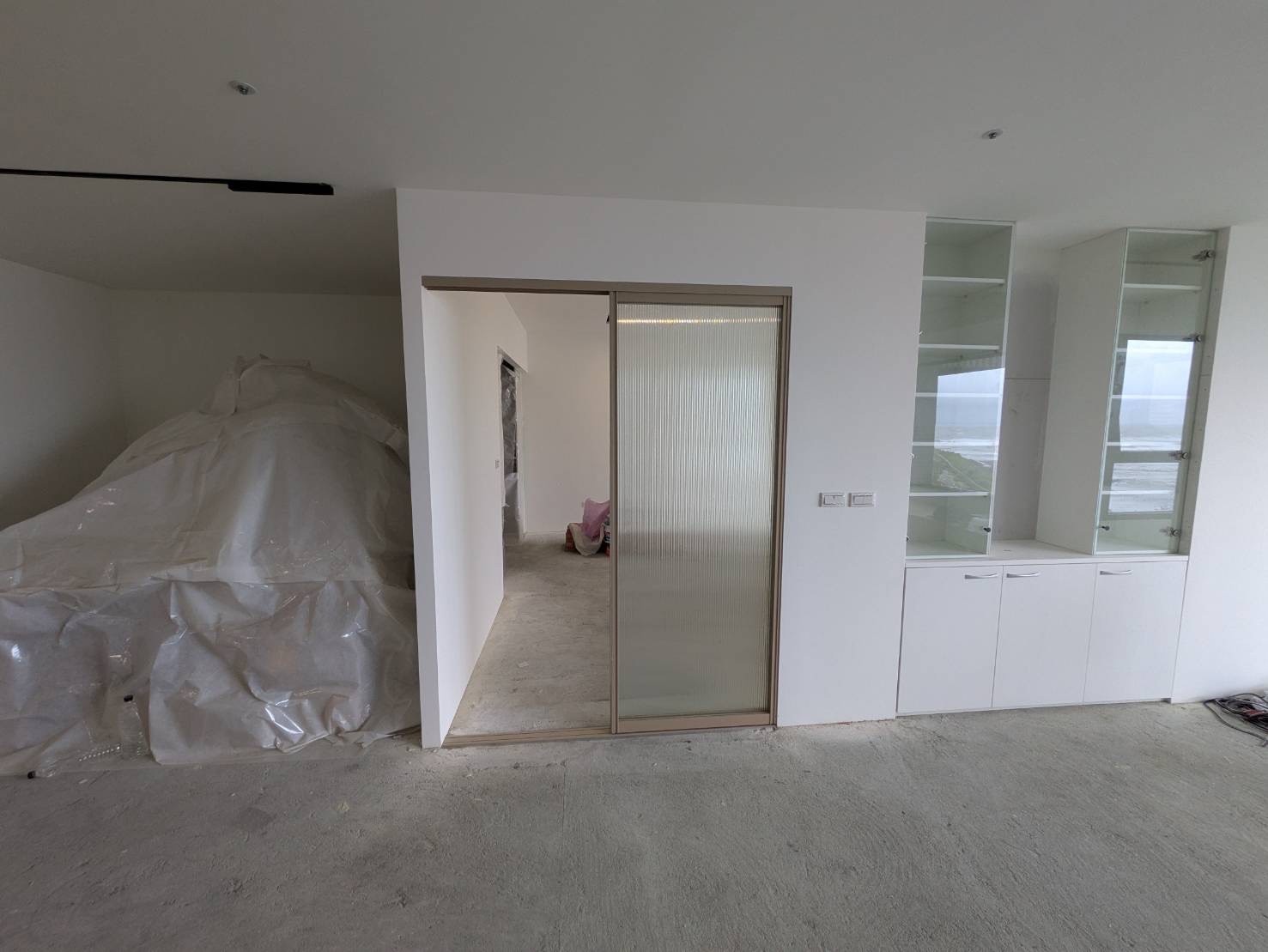 淡水濱海路細鋁框橫拉門